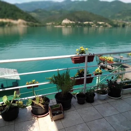 度假居 Green Lake House 科尼茨